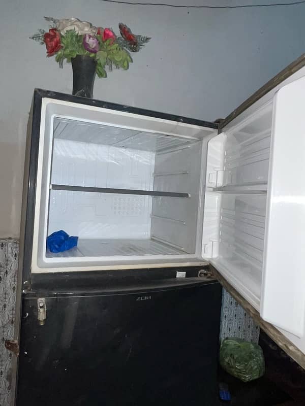 DAWLANCE FRIDGE For Sell 0