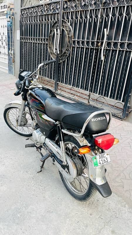 HONDA CD-70 2021 3