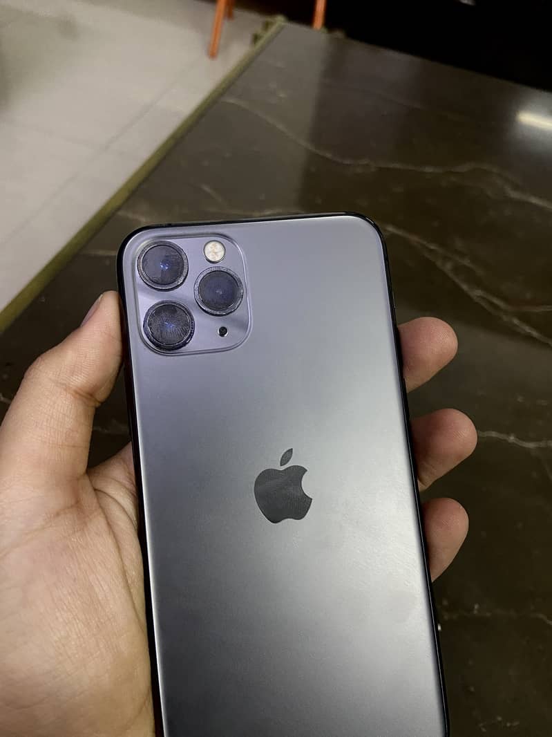 Apple iPhone 11 Pro 1