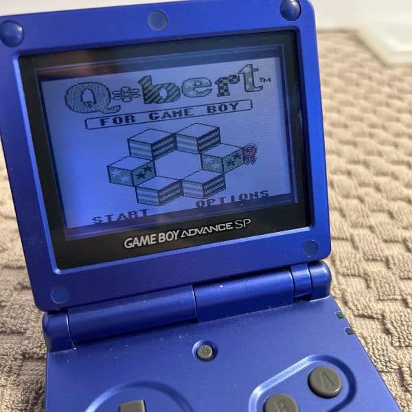 Nintendo Game Boy Advance SP 1