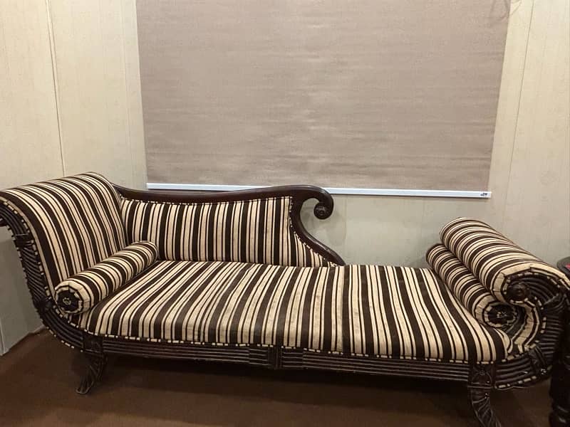 Dewan Sofa 1