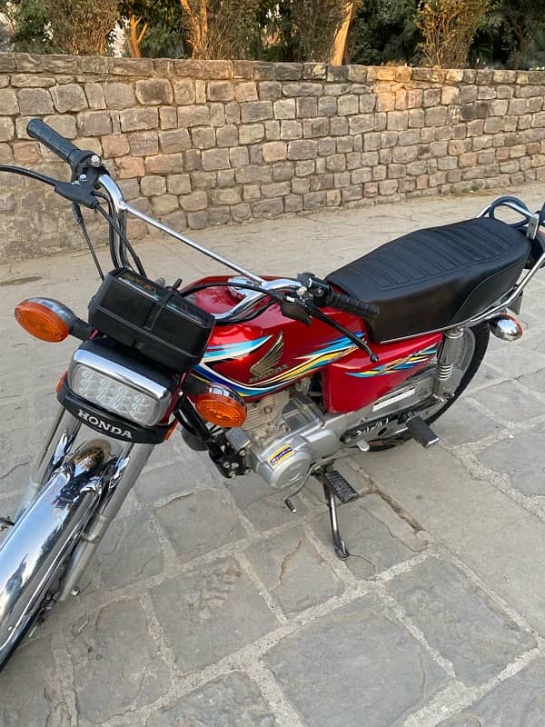 Honda cg125 2018  model first owner total janwan 7