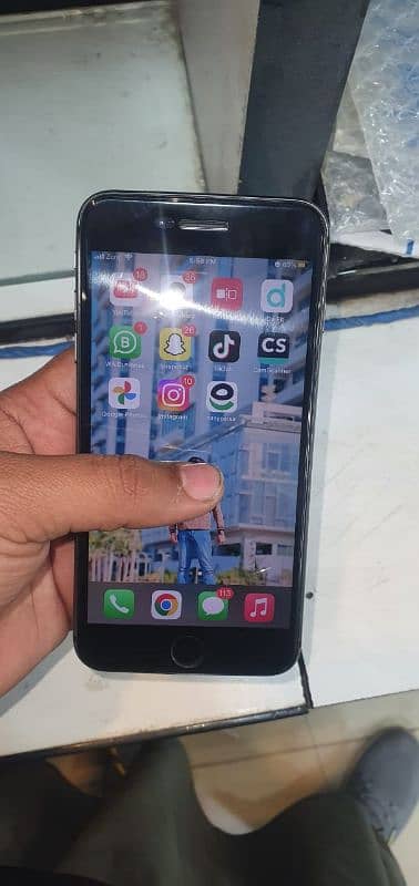 iphone 8 plus pta approw 256gb 1