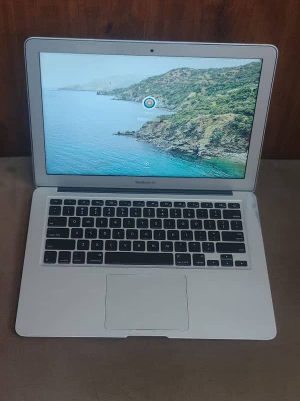 MacBook air 2017 13 inch 0