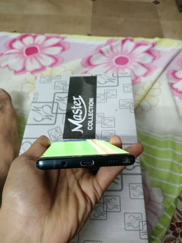 urgent sell note 9 panel damage 6