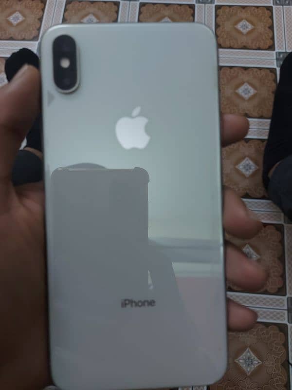 I phone xsmax 4