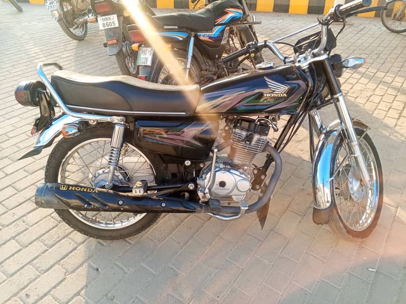 Honda CG 125 2023 6