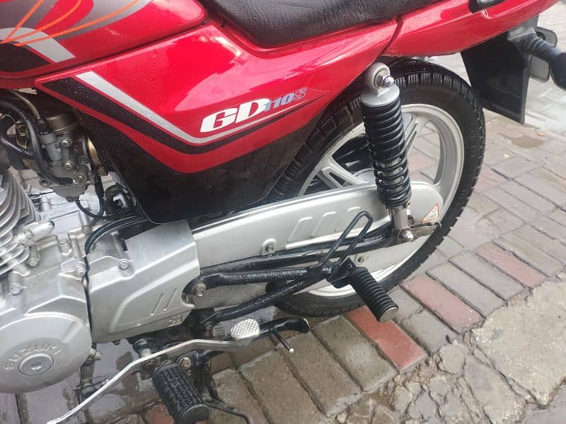 GD 110s suzuki 9/10 condition 9