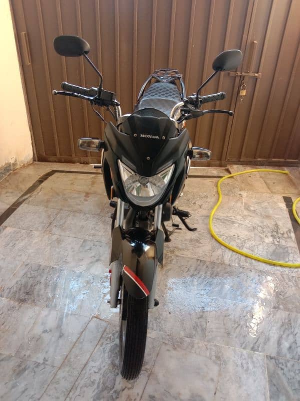 Honda cb 150f Model 2023 6