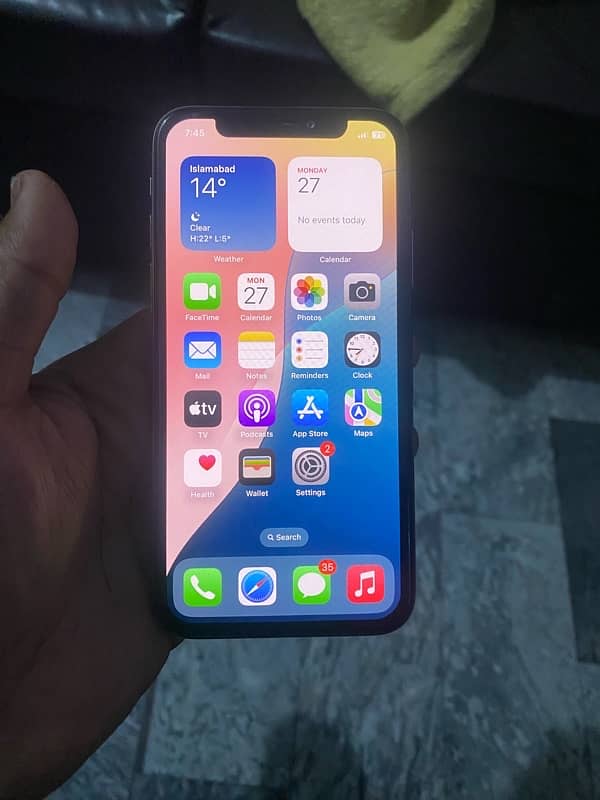 xs pta cond  10/9 True Tone on  he face  id of he  64gb 8