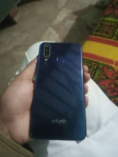 vivo y11 3\32 in good condition03276616679