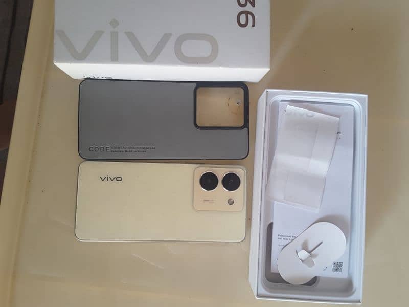 vivo y36 8+8/256gb 3month warranty remaining complete box 5