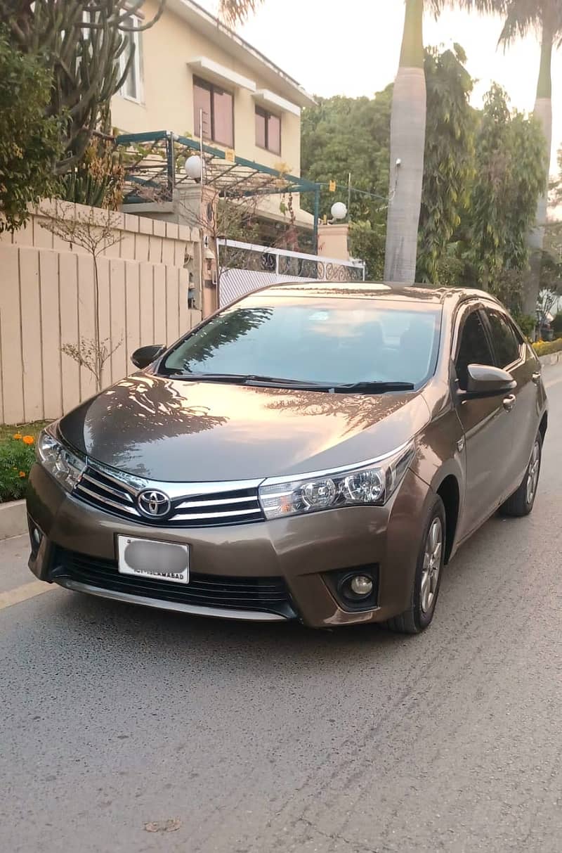 Toyota Corolla Altis 2016 1