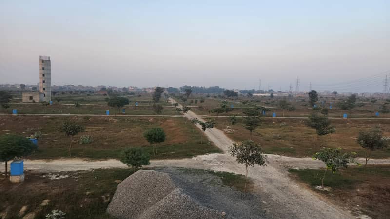 5 Marla Possession Ready Plots For Sale On 2.5 Years Easy Monthly Instalments In Zaamin City Lahore 4