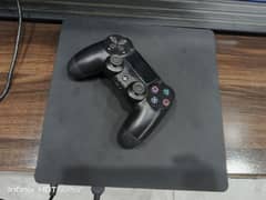 PS4 Available for sell with 2 controllers