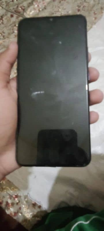 vivo s1     4+1/ 128        pta approved only phone condition 10/8 3