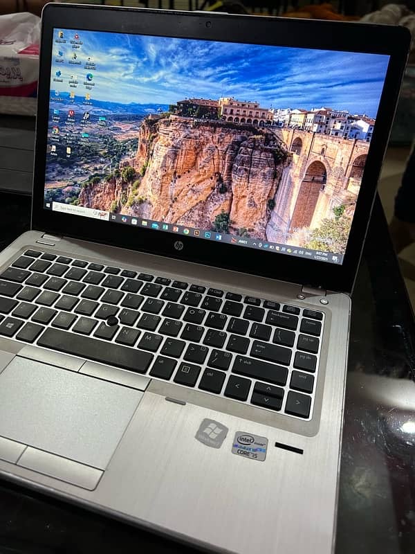 hp Laptop i5 0