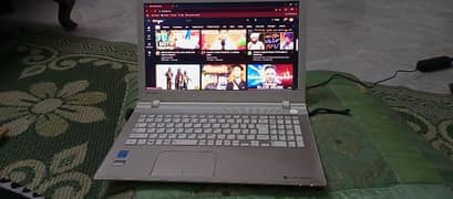 Toshiba Dynabook T75/TG