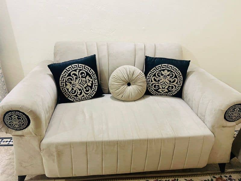 7 Seater Sofa With 1 Front Table 1