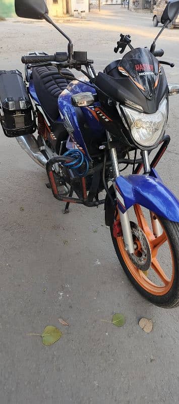 Honda 150 F Special Edition contact (03074211117) 1