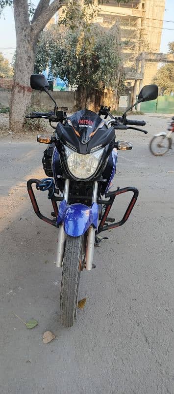 Honda 150 F Special Edition contact (03074211117) 6