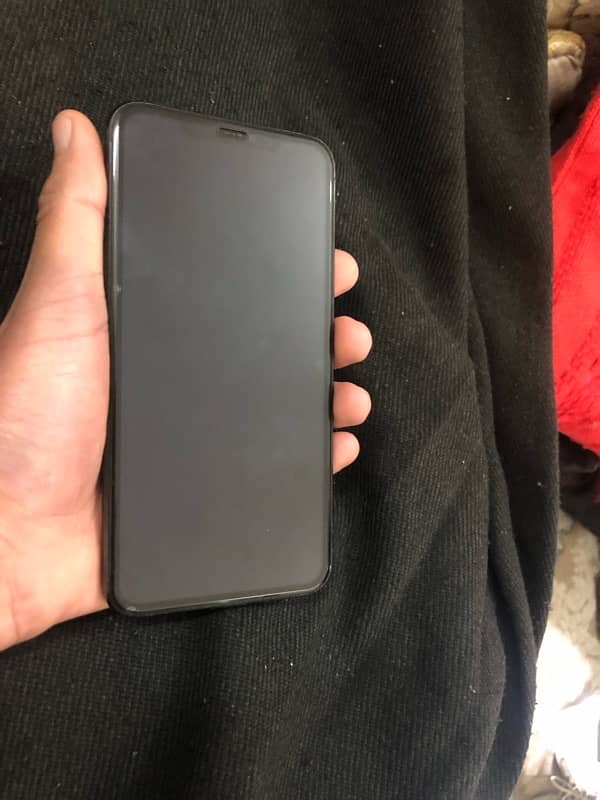 i phone 11 pro max jv locked good condition 2