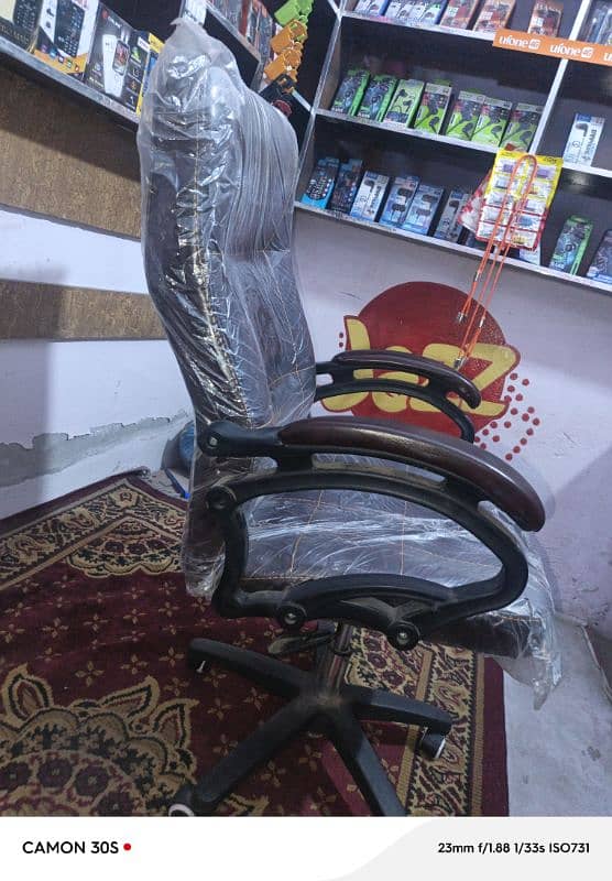 office chair for sale only one month use 3