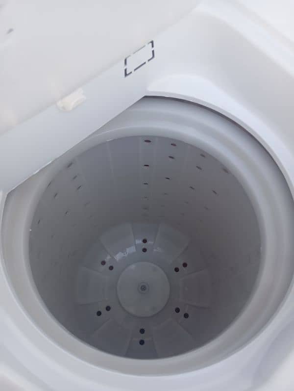 DAWLANCE WASHING MACHINE 5