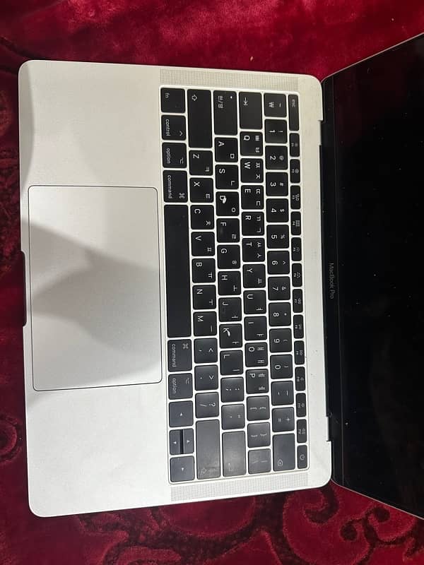 macbook pro 2017 2