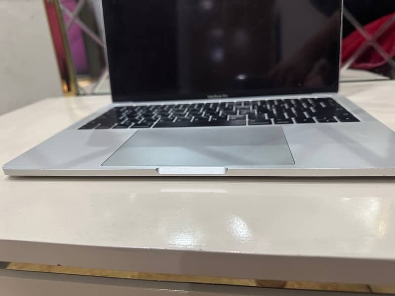 macbook pro 2017 3