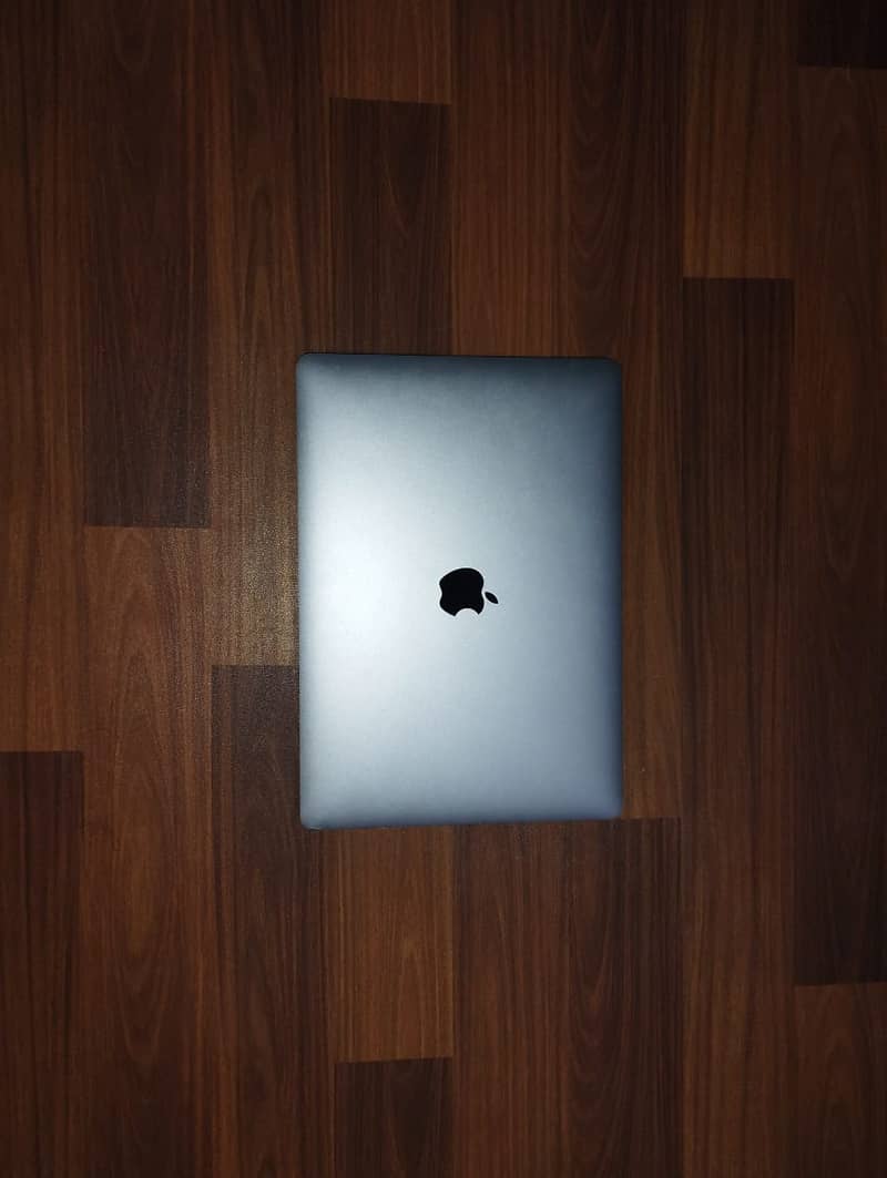 MacBook 2020 1