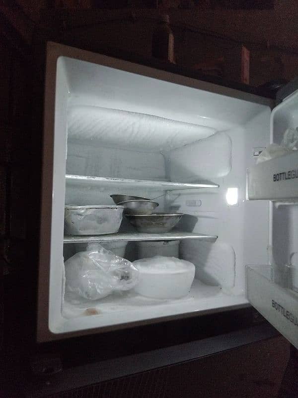 refrigerator for sale 0