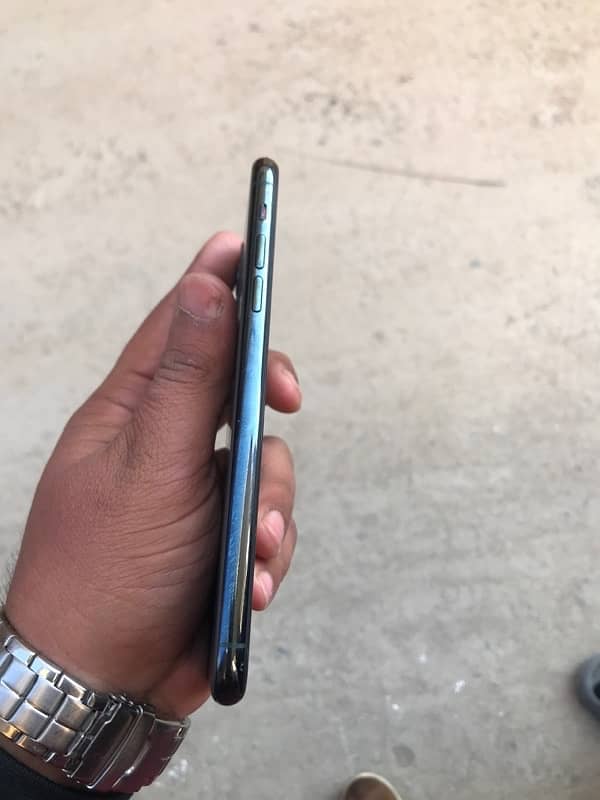 iPhone 11 pro max 64 gb jv 4