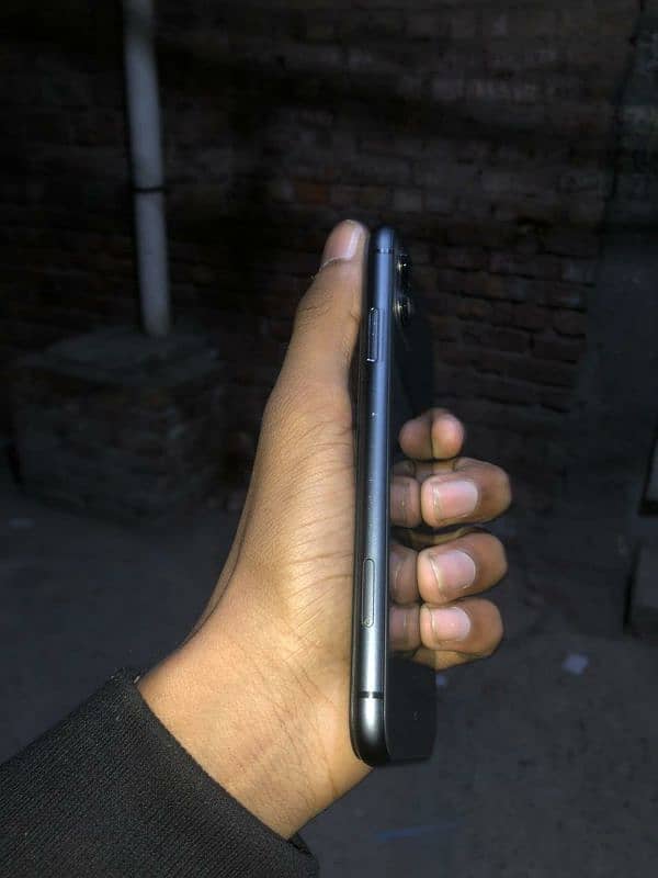 iPhone 11 for sale and exchange 6