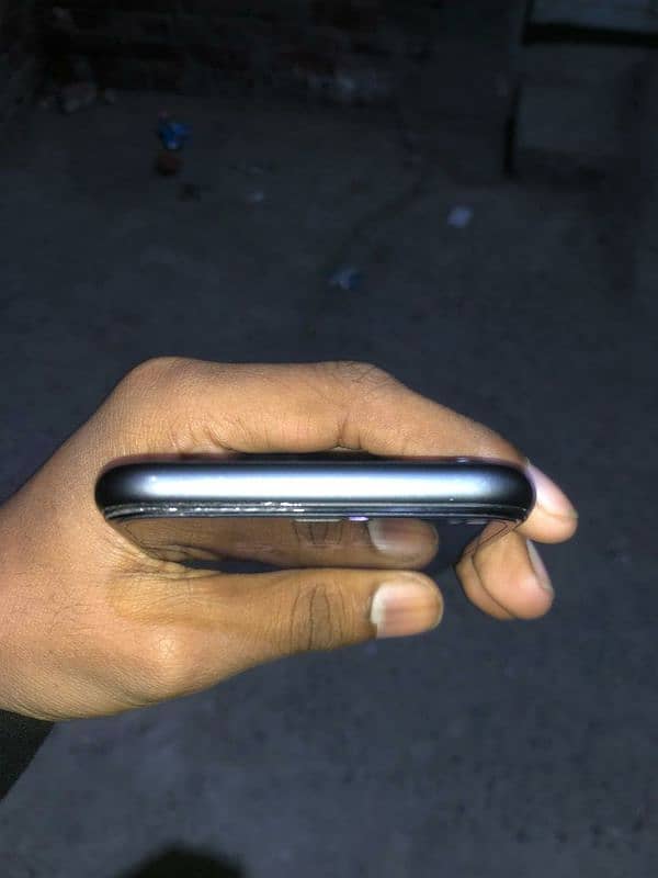 iPhone 11 for sale and exchange 9