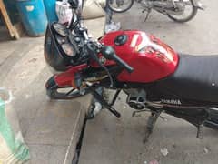 Yamaha ybr red color