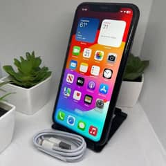 IPhone x R. 64GB. Only WhatsApp number0325/15/12/151