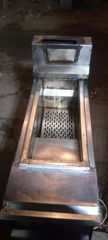 16 liter Double Tube  Fryer for Sale in very Good Condition 1