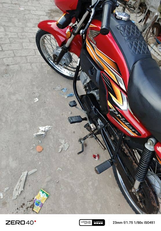 Honda 100 good condition original document only sale 6