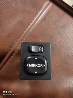 Mirror Retractable buttons