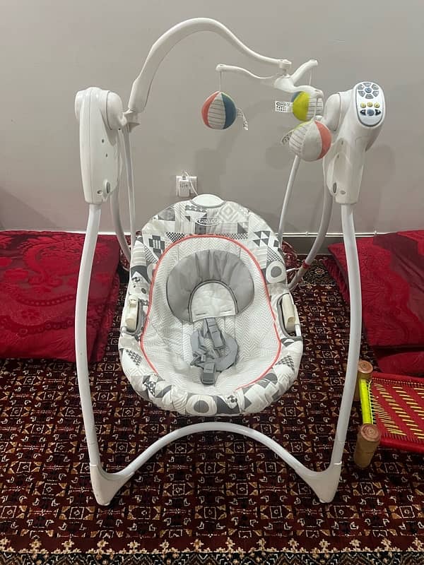 Zubaida’s Graco Baby Swing Bouncer 2