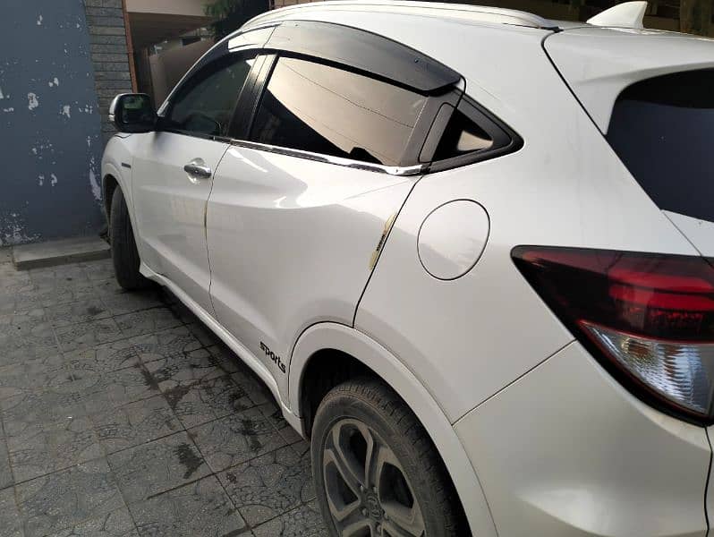 Honda Vezel 2015 12