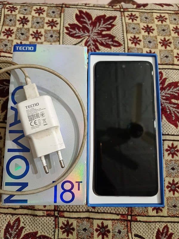 TECNO CAMON 18T (4gb +128gb) in very good condition. 7