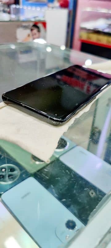 oneplus 9pro 10/9 condition 1