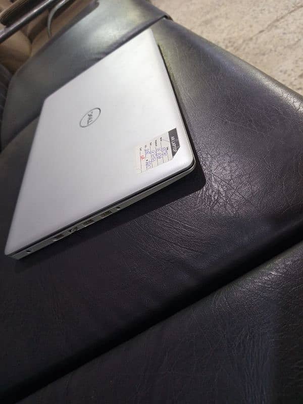 Dell inspiron 5570 core i5 8th generation 4