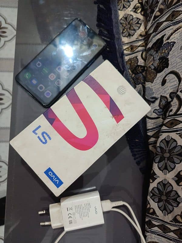 vivo s1 6 128 3