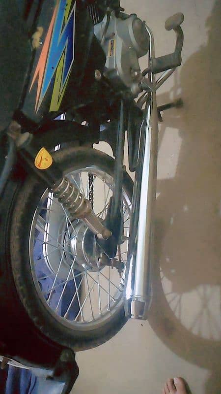 hi speed bike good condition 6