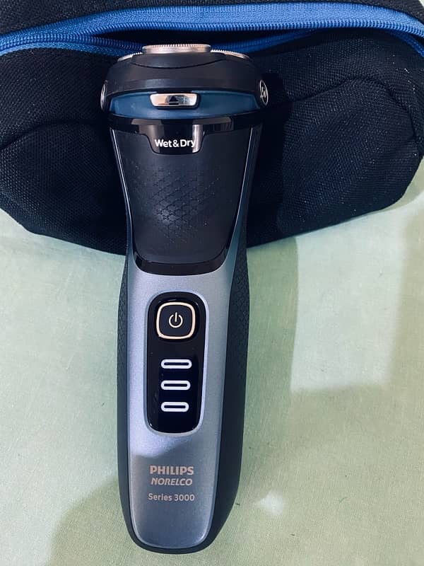 Phillips Shaver series 3,000 2