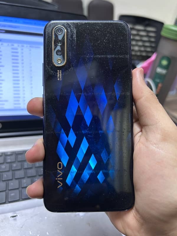 vivo s1 4/128 9