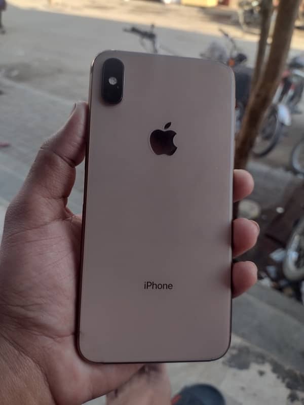 iPhone xs max 6